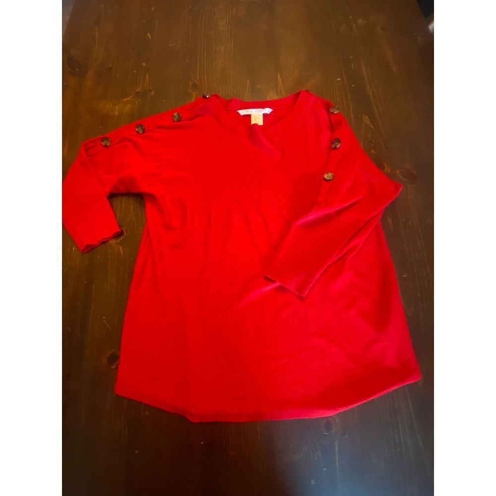Max Studio Sweater Women's Medium Red Rayon Long Sleeve Buttons down arms PRETTY